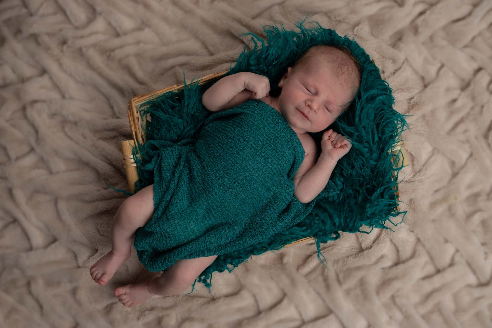 Basso Fotografia Foto newborn bimbo