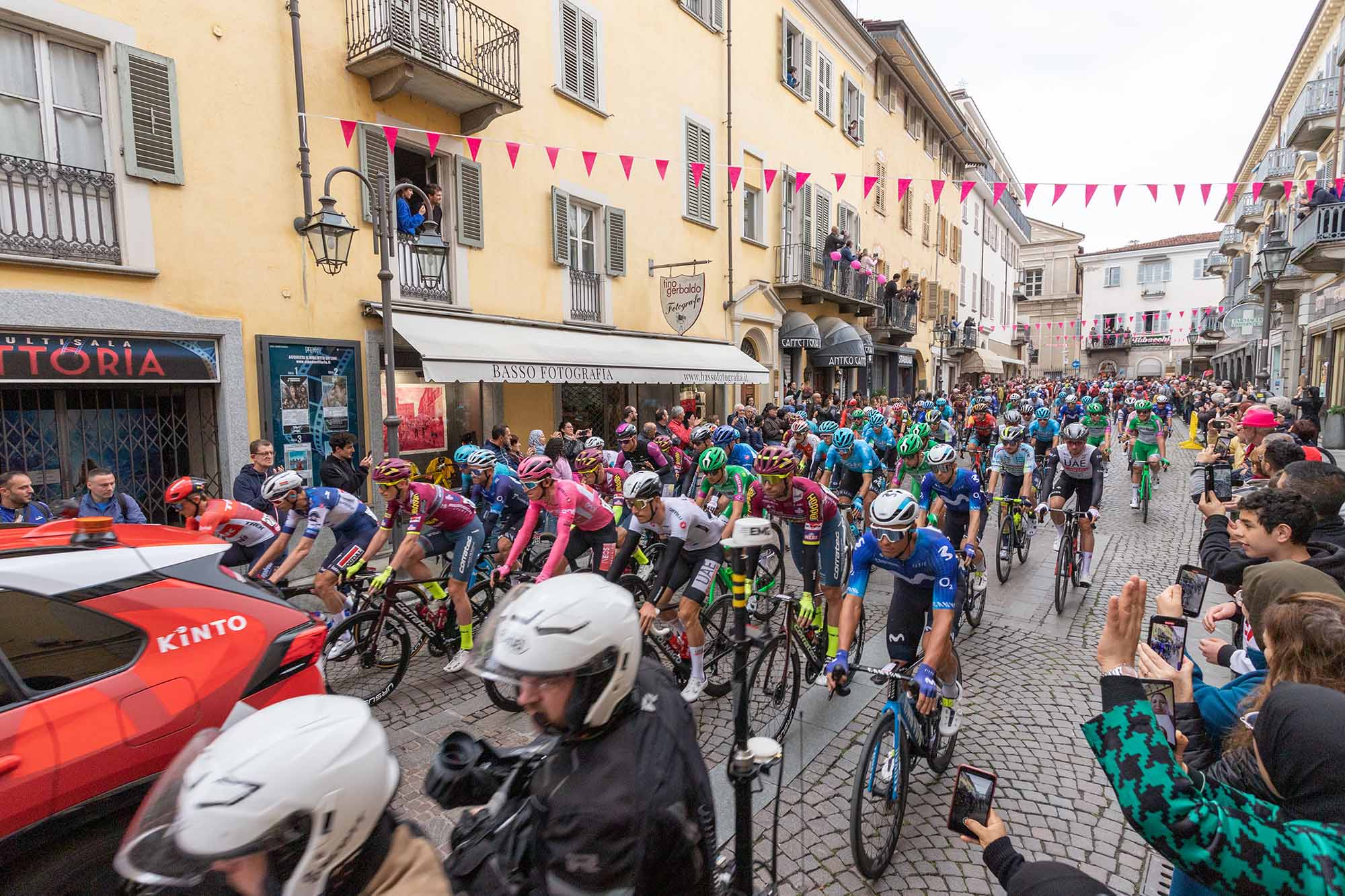 Basso Fotografia foto di evento Giro Italia Bra 2023