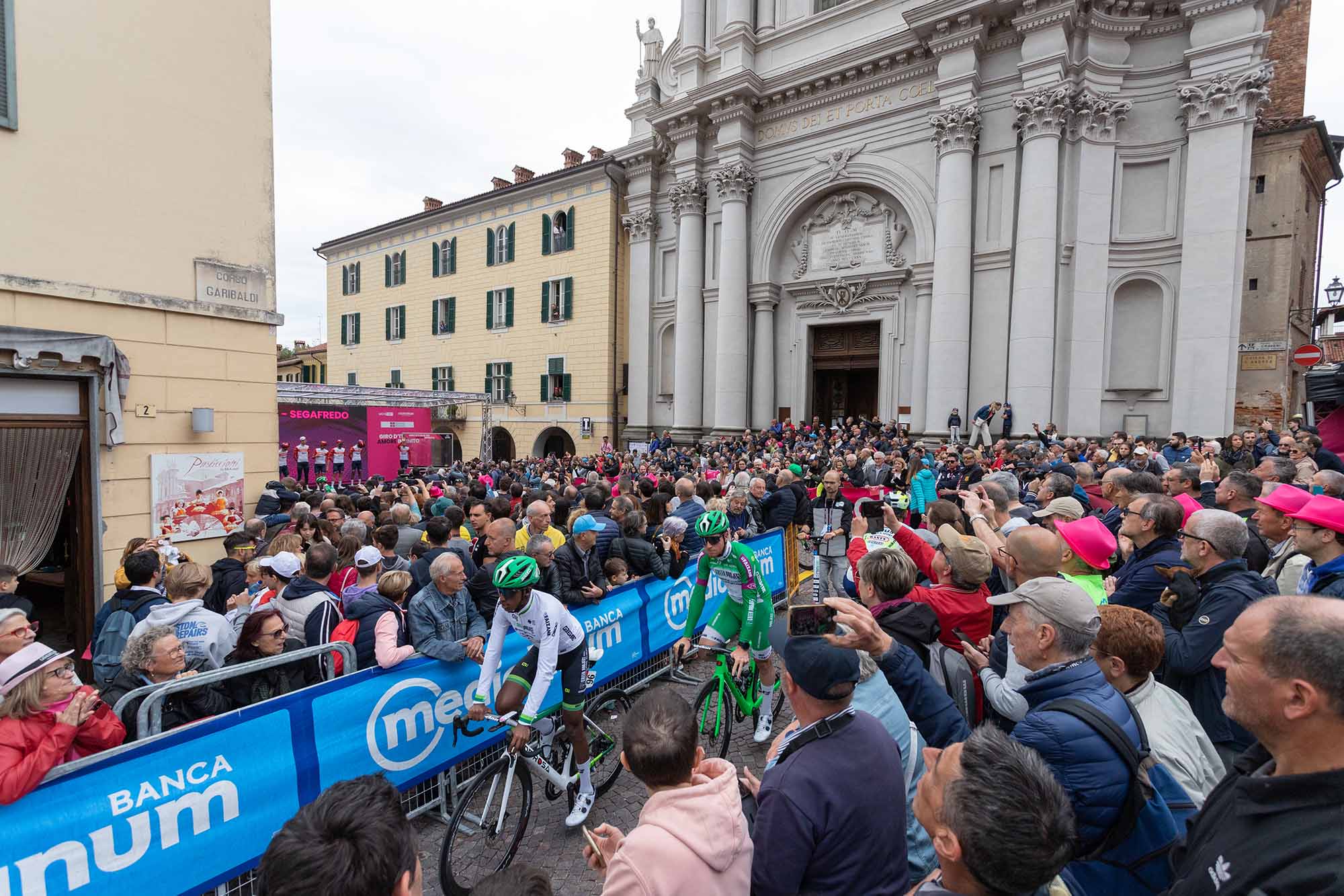 Basso Fotografia foto di evento Giro Italia Bra 2023